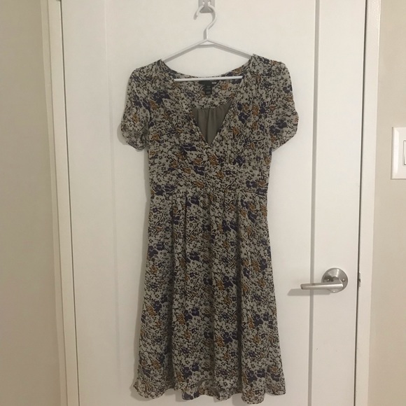 Womens dress - Picture 2 of 3